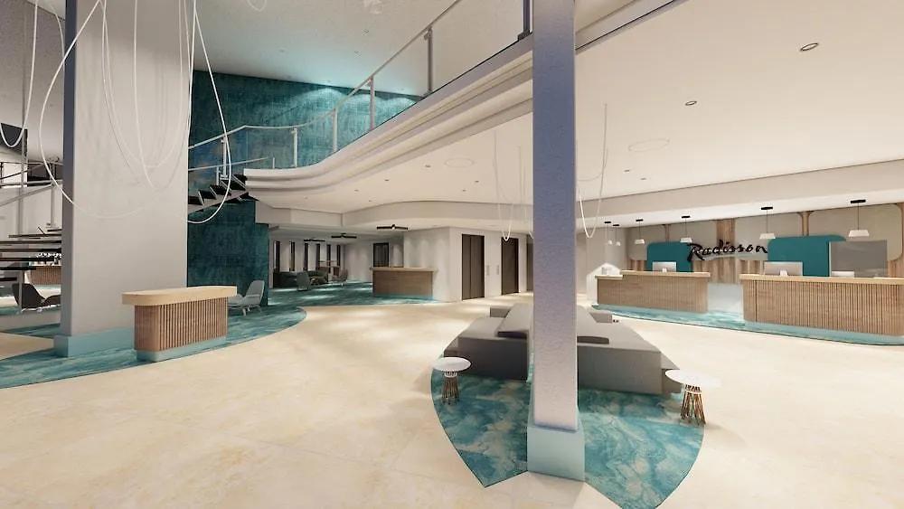 ****  Radisson Hotel Nice Airport France