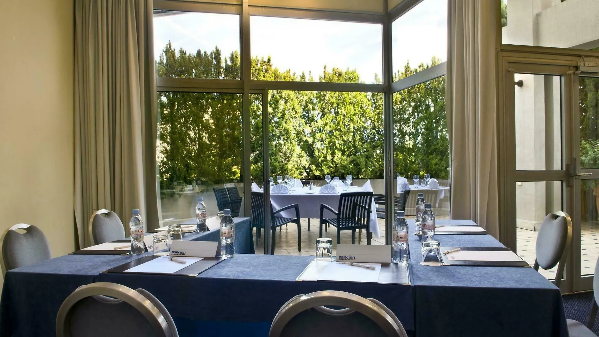 ****  Radisson Hotel Nice Airport France